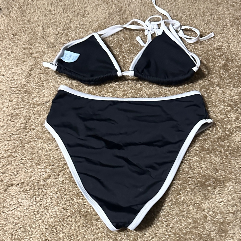 Shade & Shore Black and White Women's Bikini Set - Picture 3 of 5
